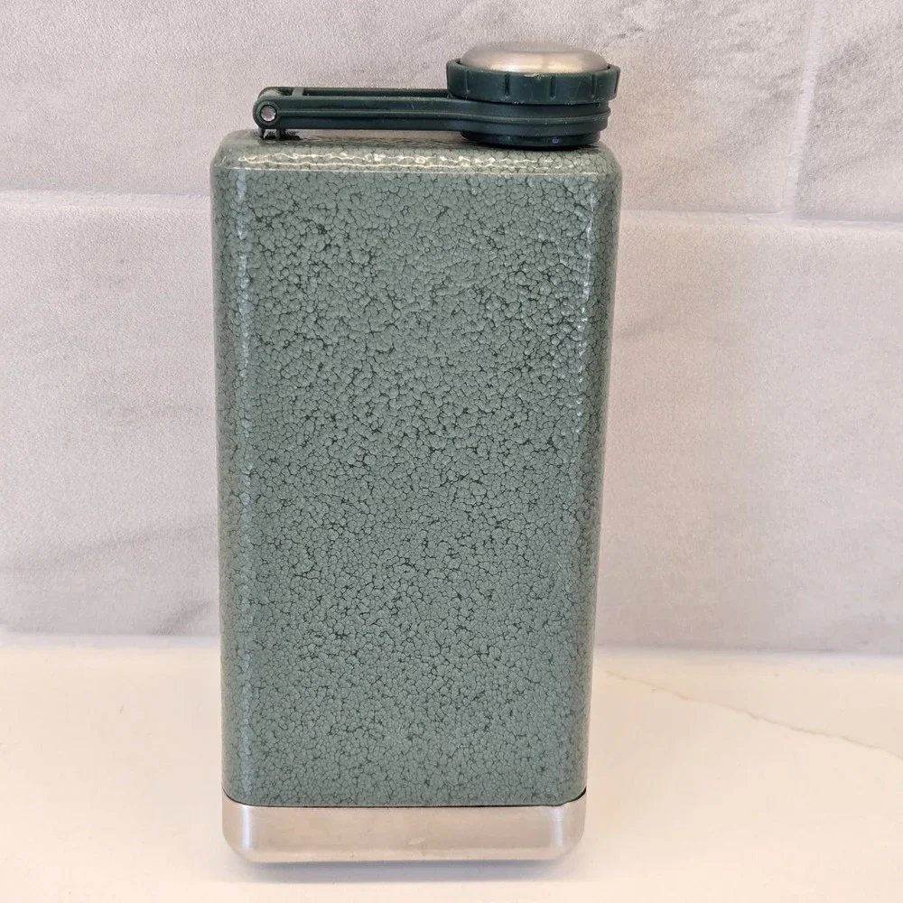 Stanley Classic Flask 8 oz w/ Never-Lose Cap Stainless Steel Green - Picture 6 of 11